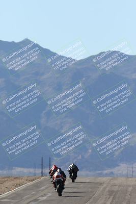 media/Dec-07-2025-CVMA (Sun) [[3e7d2de5dc]]/Race 7-Formula Lightweight Twins Shootout/